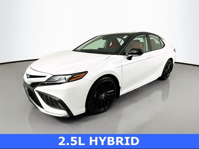 2022 Toyota Camry Hybrid XSE