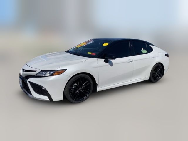2022 Toyota Camry Hybrid XSE