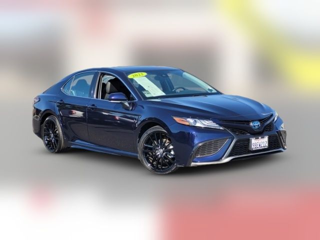 2022 Toyota Camry Hybrid XSE