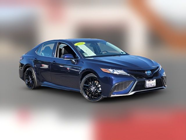 2022 Toyota Camry Hybrid XSE