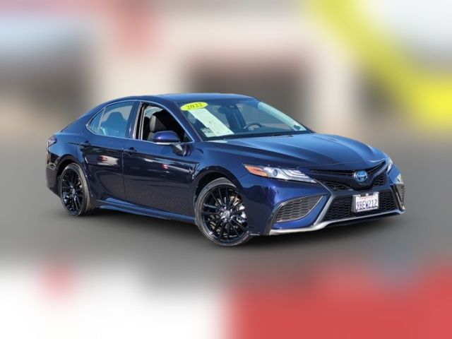 2022 Toyota Camry Hybrid XSE