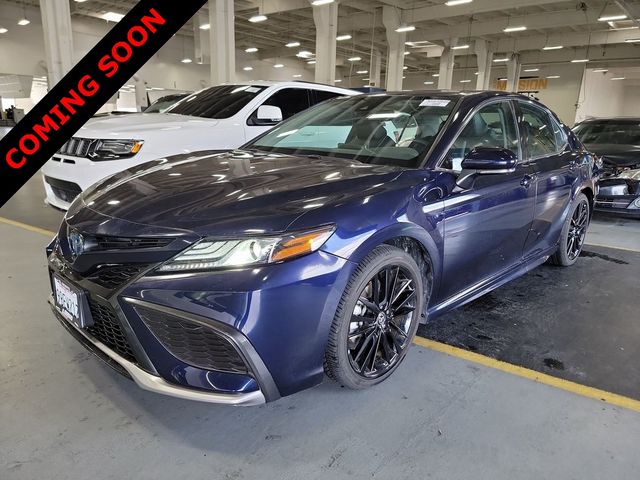 2022 Toyota Camry Hybrid XSE