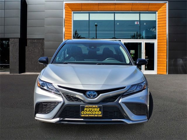 2022 Toyota Camry Hybrid XSE