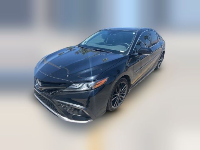 2022 Toyota Camry Hybrid XSE