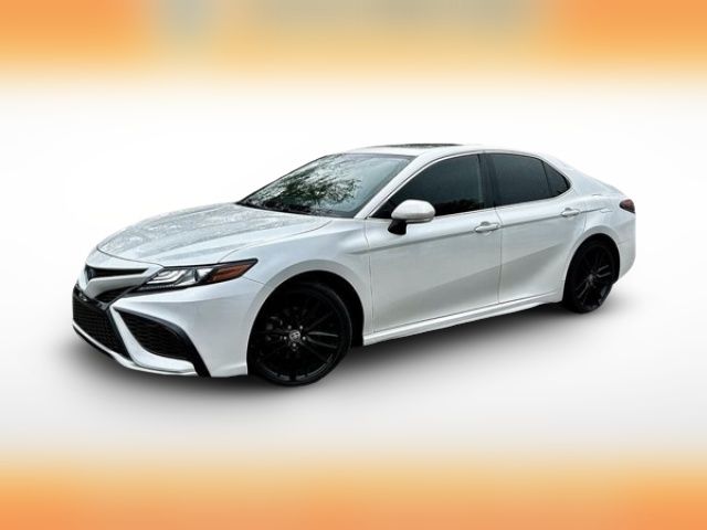 2022 Toyota Camry Hybrid XSE