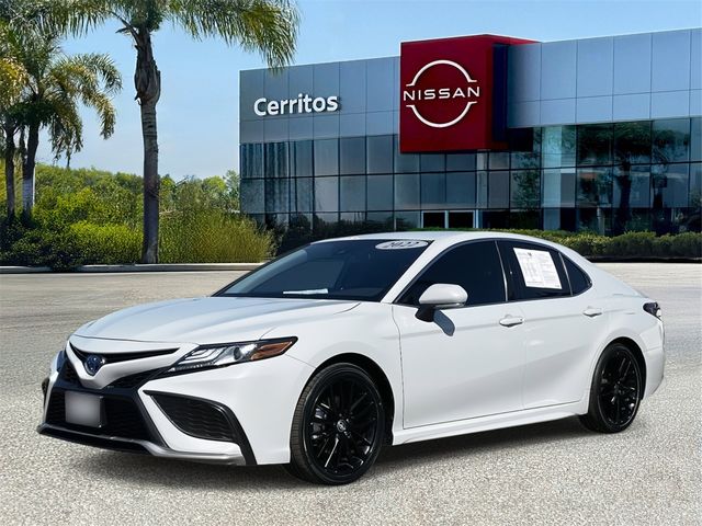 2022 Toyota Camry Hybrid XSE