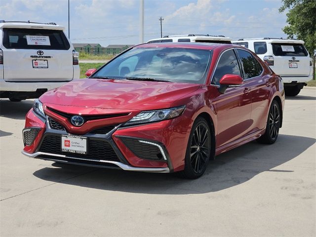 2022 Toyota Camry Hybrid XSE