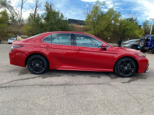 2022 Toyota Camry Hybrid XSE