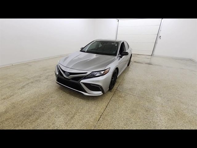 2022 Toyota Camry Hybrid XSE