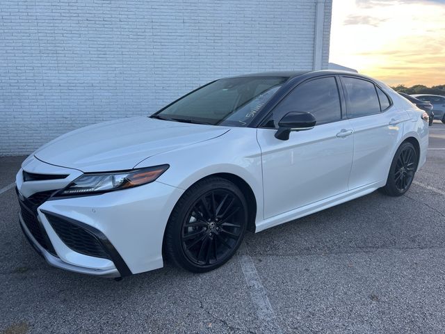 2022 Toyota Camry Hybrid XSE