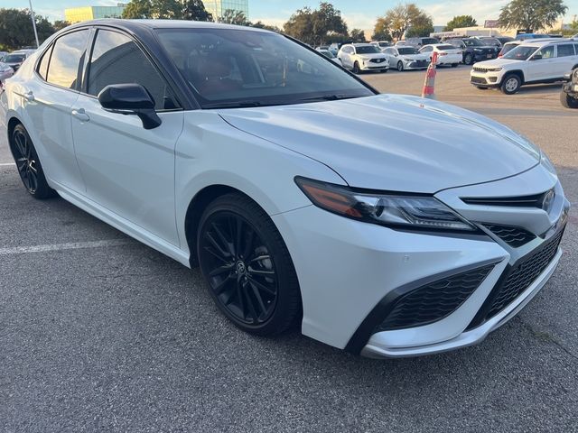 2022 Toyota Camry Hybrid XSE