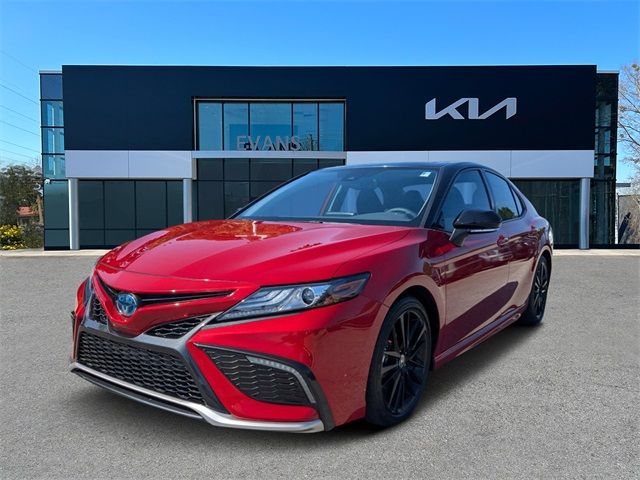 2022 Toyota Camry Hybrid XSE