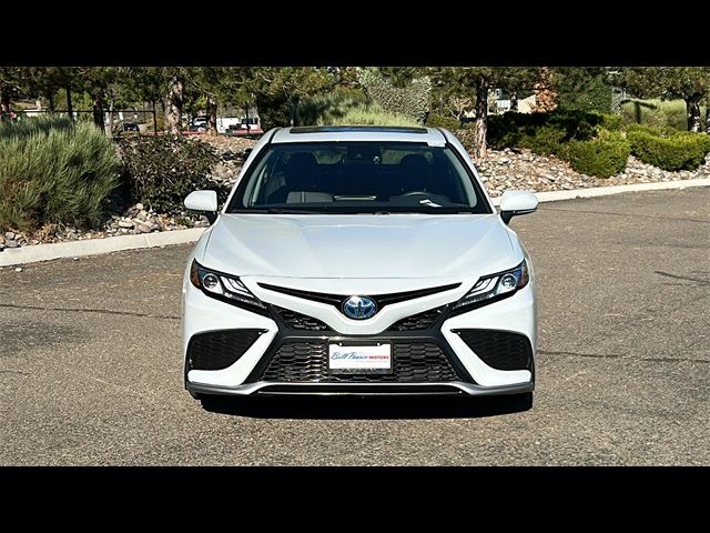 2022 Toyota Camry Hybrid XSE