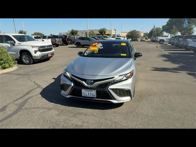 2022 Toyota Camry Hybrid XSE