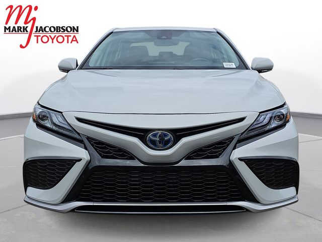 2022 Toyota Camry Hybrid XSE