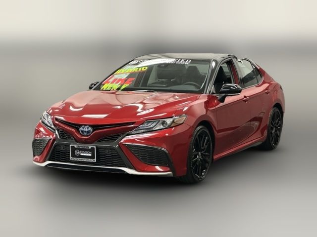 2022 Toyota Camry Hybrid XSE