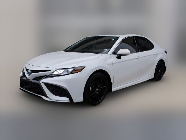 2022 Toyota Camry Hybrid XSE