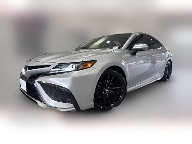 2022 Toyota Camry Hybrid XSE