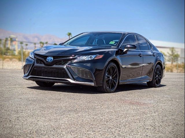 2022 Toyota Camry Hybrid XSE