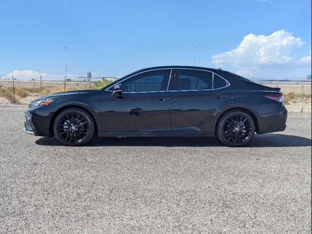 2022 Toyota Camry Hybrid XSE