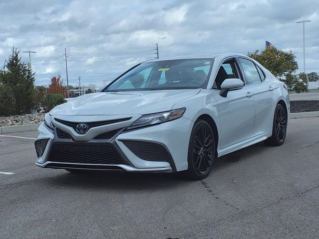 2022 Toyota Camry Hybrid XSE