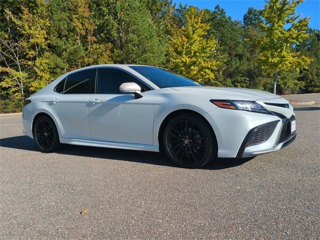 2022 Toyota Camry Hybrid XSE