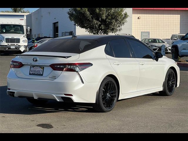 2022 Toyota Camry Hybrid XSE