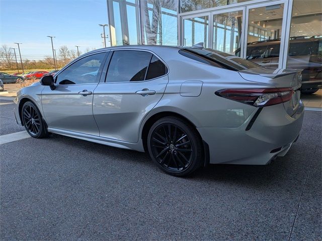 2022 Toyota Camry Hybrid XSE