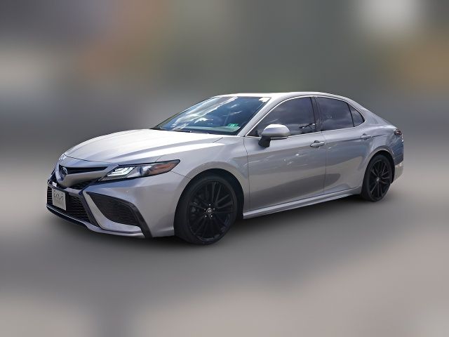 2022 Toyota Camry Hybrid XSE