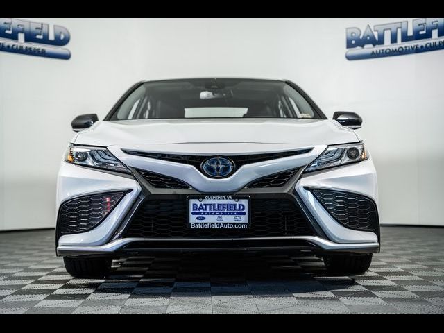 2022 Toyota Camry Hybrid XSE