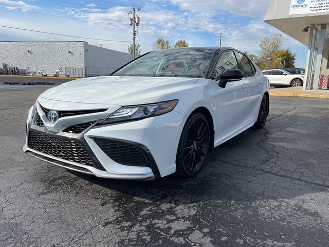 2022 Toyota Camry Hybrid XSE