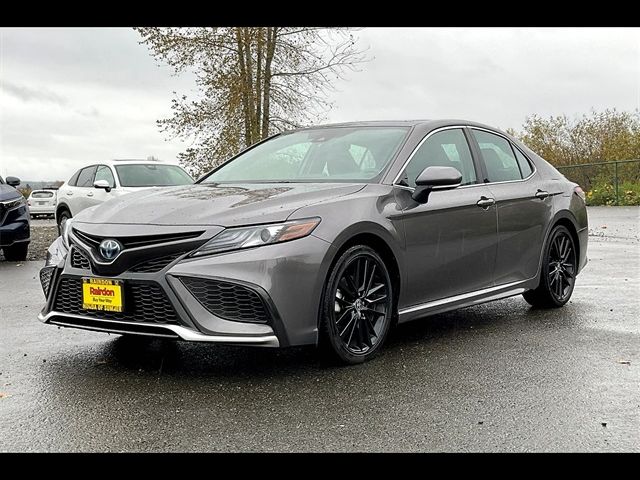 2022 Toyota Camry Hybrid XSE