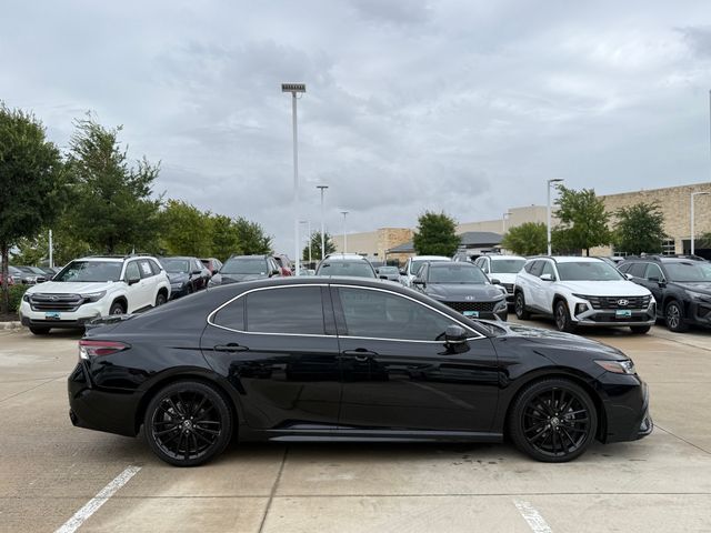 2022 Toyota Camry Hybrid XSE