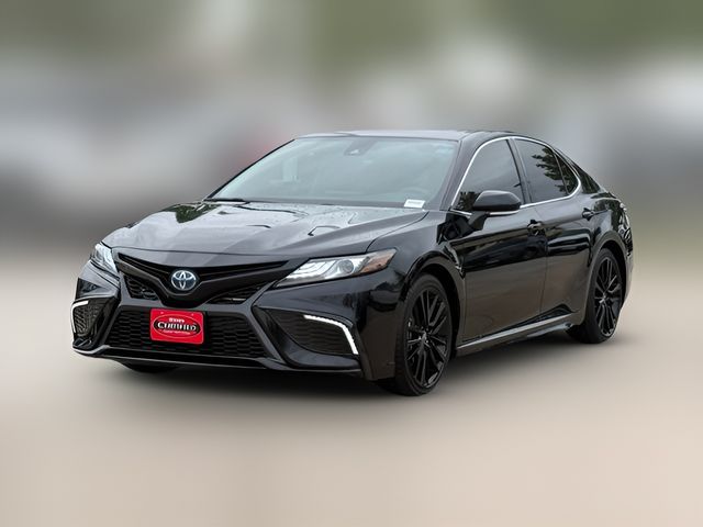 2022 Toyota Camry Hybrid XSE