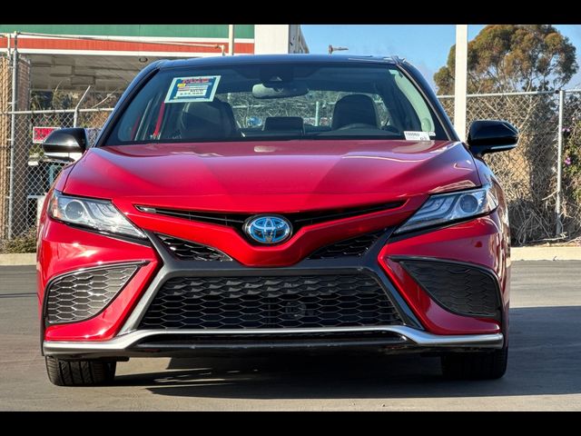 2022 Toyota Camry Hybrid XSE