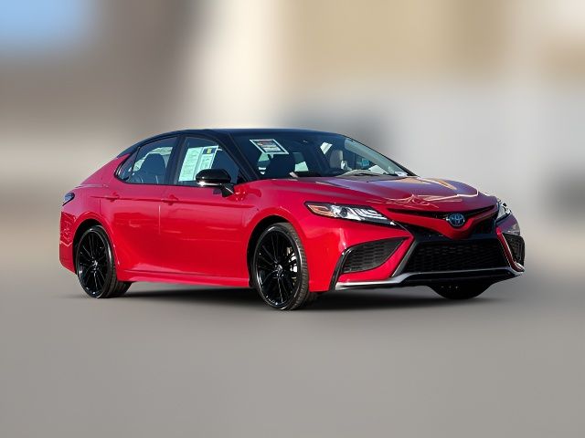 2022 Toyota Camry Hybrid XSE