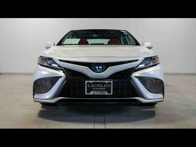 2022 Toyota Camry Hybrid XSE