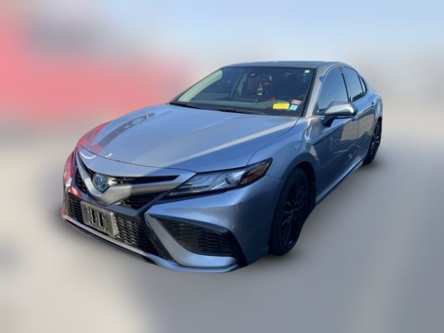 2022 Toyota Camry Hybrid XSE