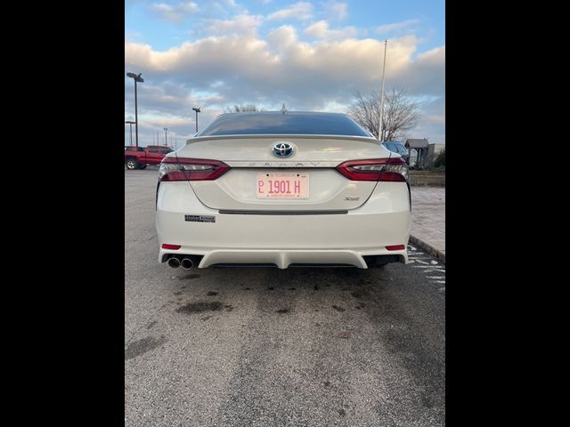 2022 Toyota Camry Hybrid XSE