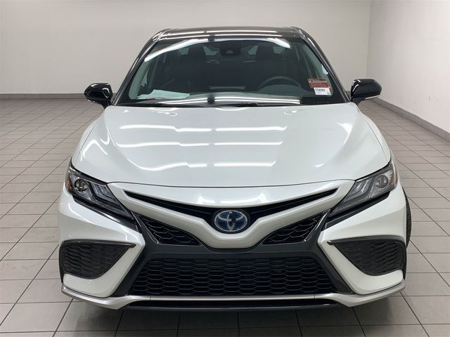 2022 Toyota Camry Hybrid XSE