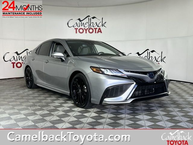 2022 Toyota Camry Hybrid XSE