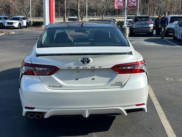 2022 Toyota Camry Hybrid XSE