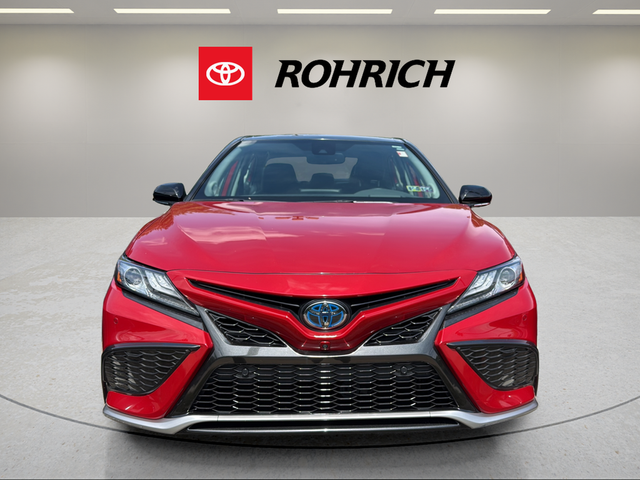 2022 Toyota Camry Hybrid XSE