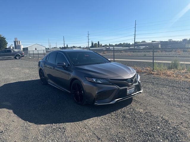 2022 Toyota Camry Hybrid XSE