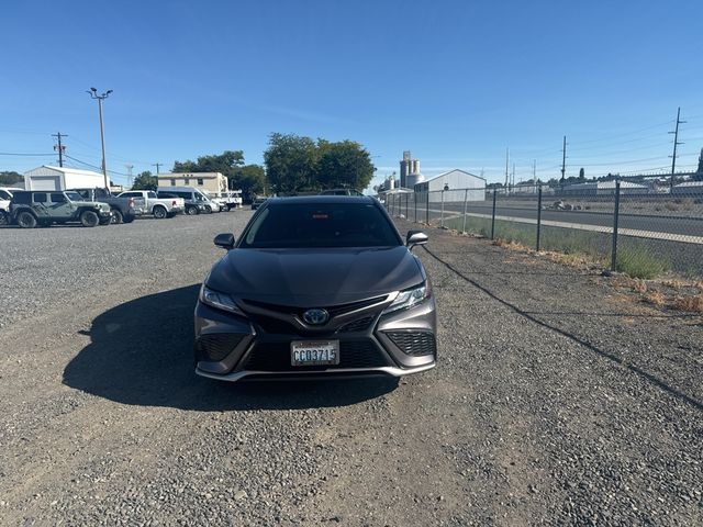 2022 Toyota Camry Hybrid XSE