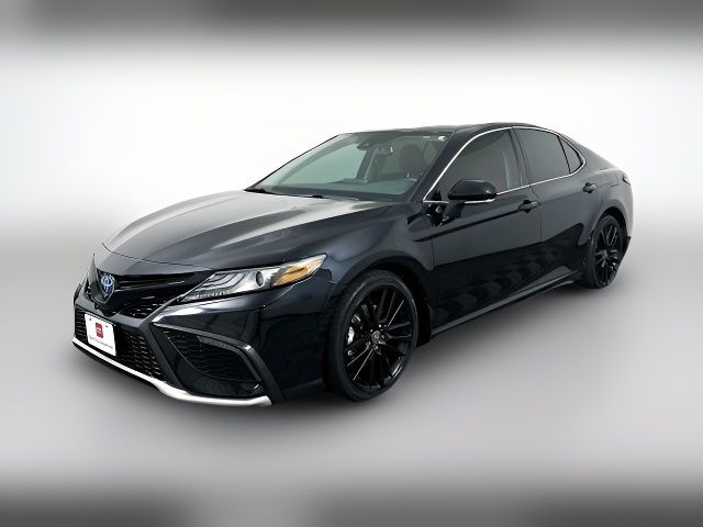 2022 Toyota Camry Hybrid XSE