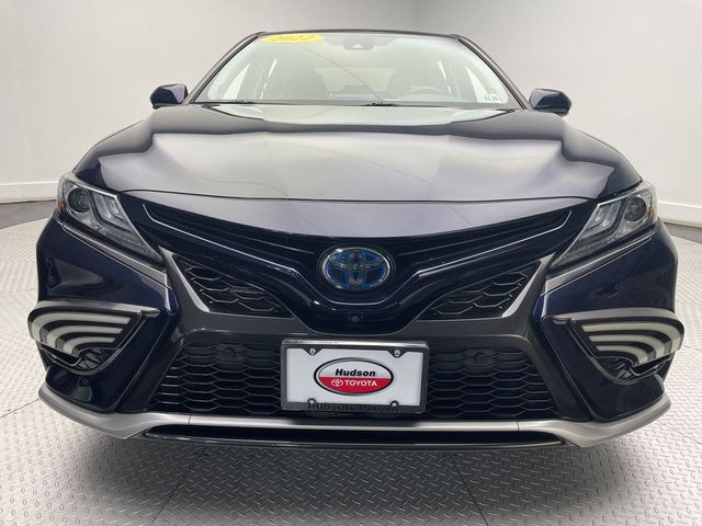 2022 Toyota Camry Hybrid XSE