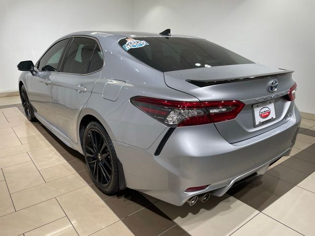 2022 Toyota Camry Hybrid XSE