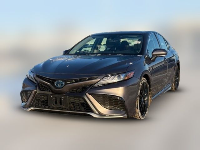 2022 Toyota Camry Hybrid XSE