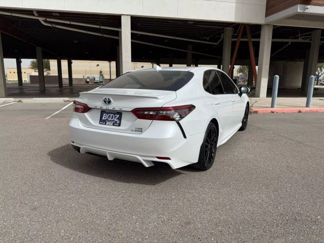 2022 Toyota Camry Hybrid XSE